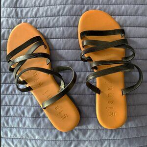 Gianni Bini Black Leather Strappy Sandals | Size 7.5